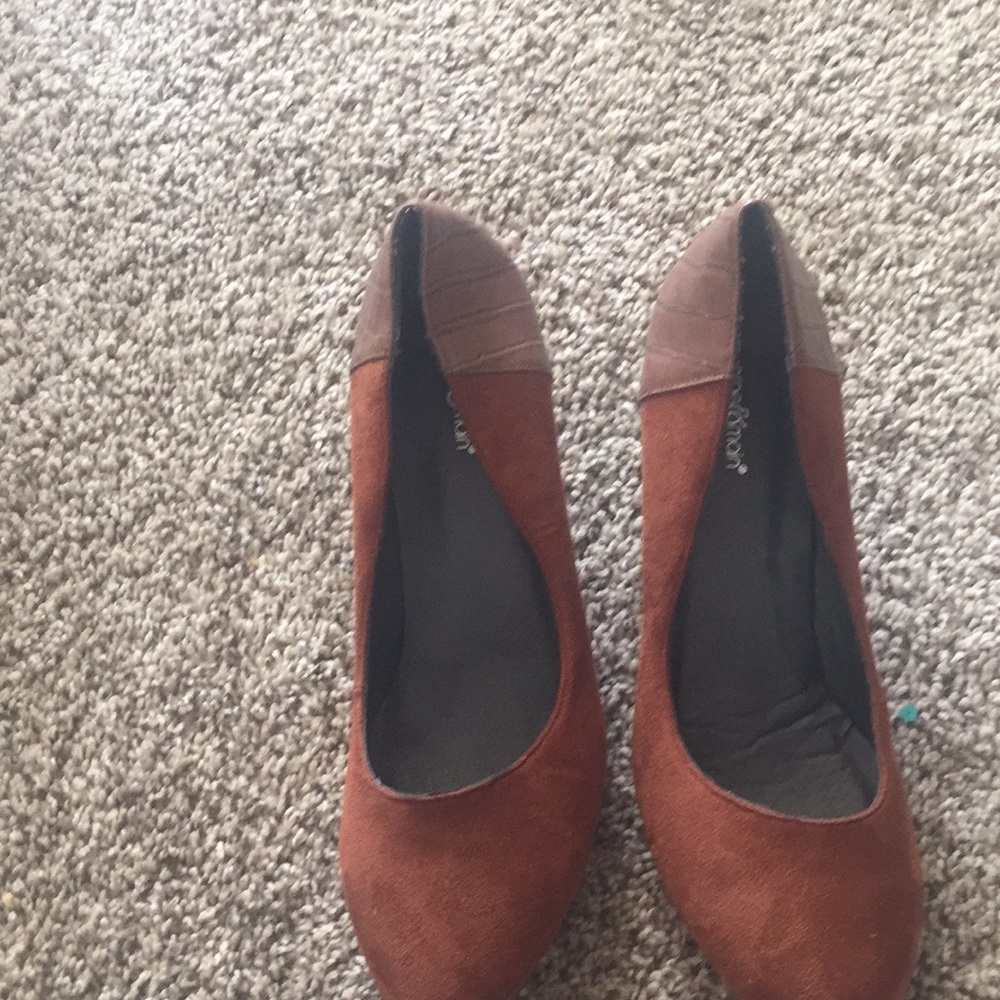 Rust heels - Picture 2 of 2